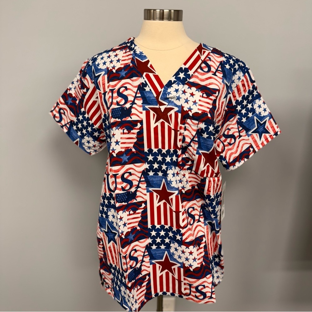 NWT Buttersoft Patriotic USA Scrub Top Unisex M Americana Cotton Scrubs 4th July